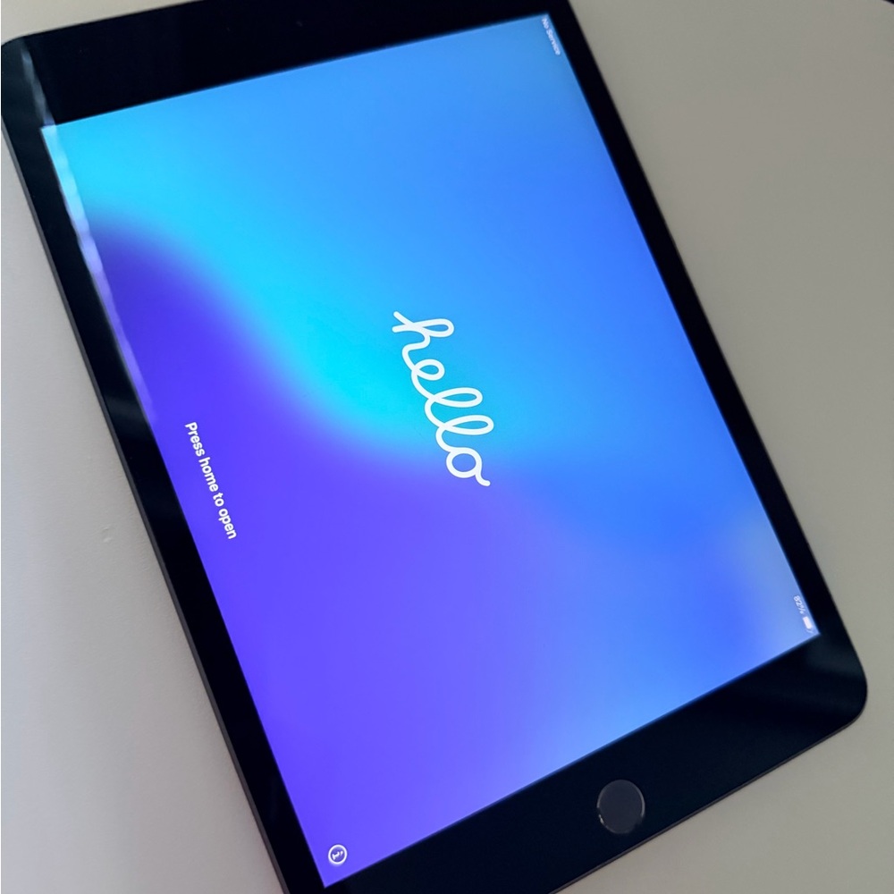 Apple iPad Mini (5th generation) 7.9in 256gb Cellular + WiFi